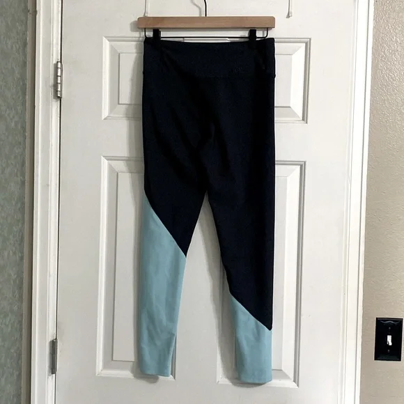 SOUL by SoulCycle Color Block Leggings - Picture 3 of 5